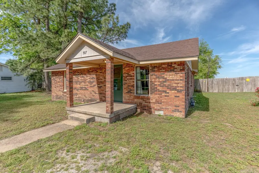307 N Williams St Street, Monette, AR 72447 - #2
