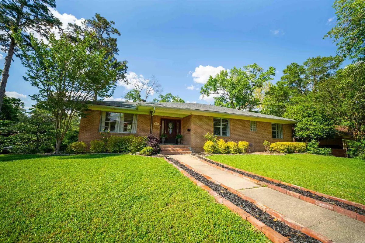 1612 W Cedar St, El Dorado, AR 71730 - #1