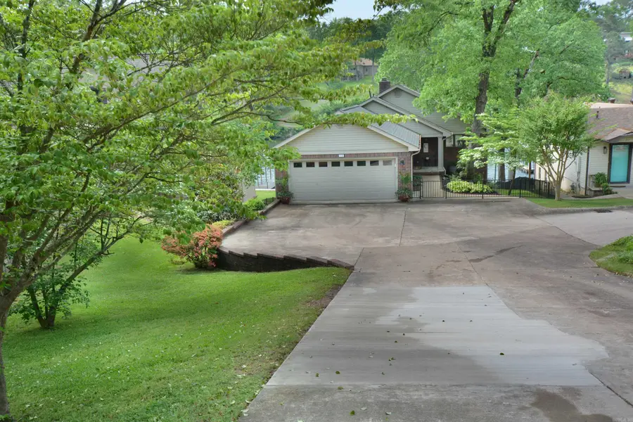 210 Edgewater Circle, Hot Springs, AR 71913 - #3