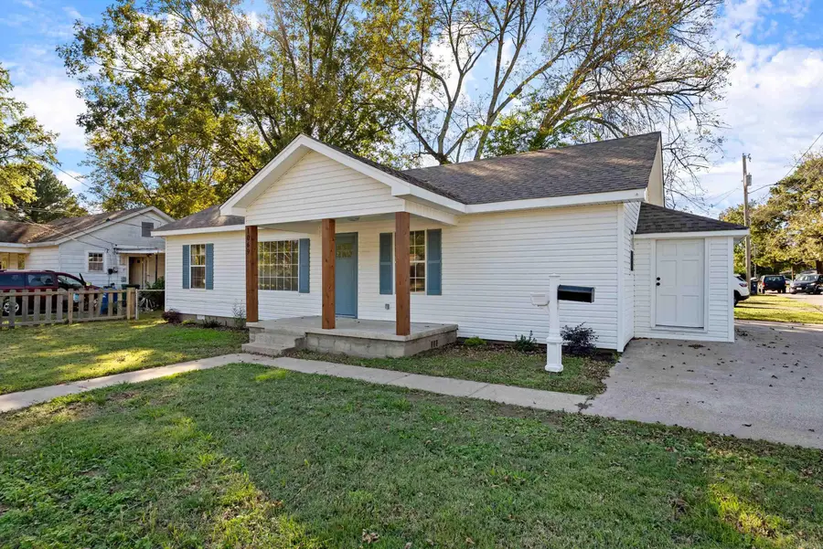 1069 Donaghey, Conway, AR 72034 - #2