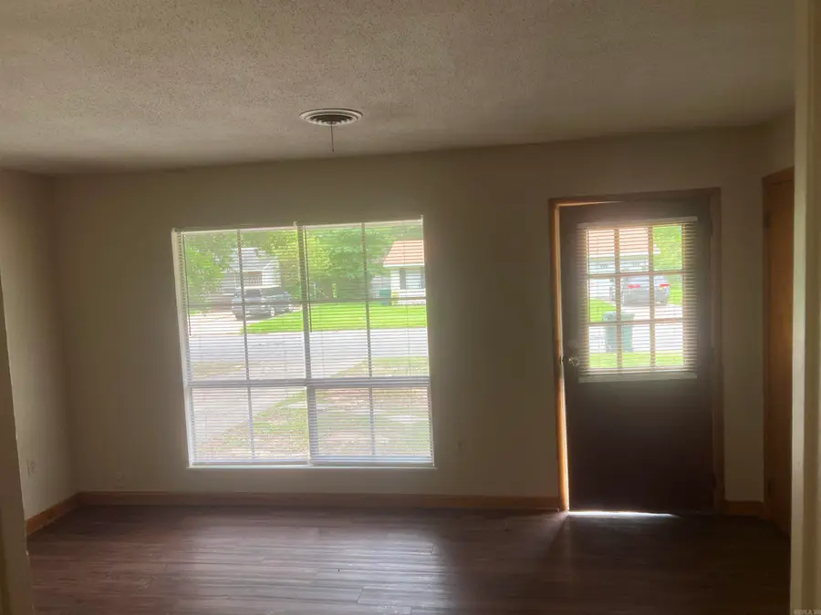 2210 Broadview Ave, Conway, AR 72034 - #3