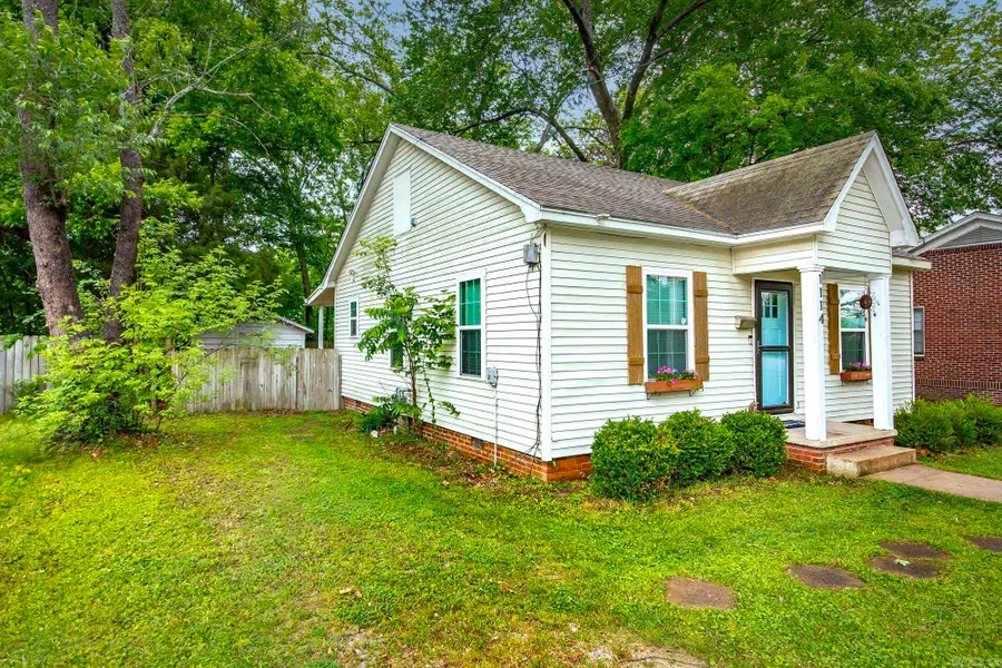 1114 Davis Street, Conway, AR 72034 - #3
