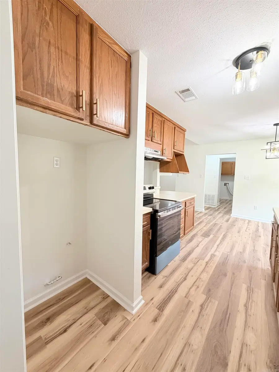 15 Patrick Henry, White Hall, AR 71602 - #3
