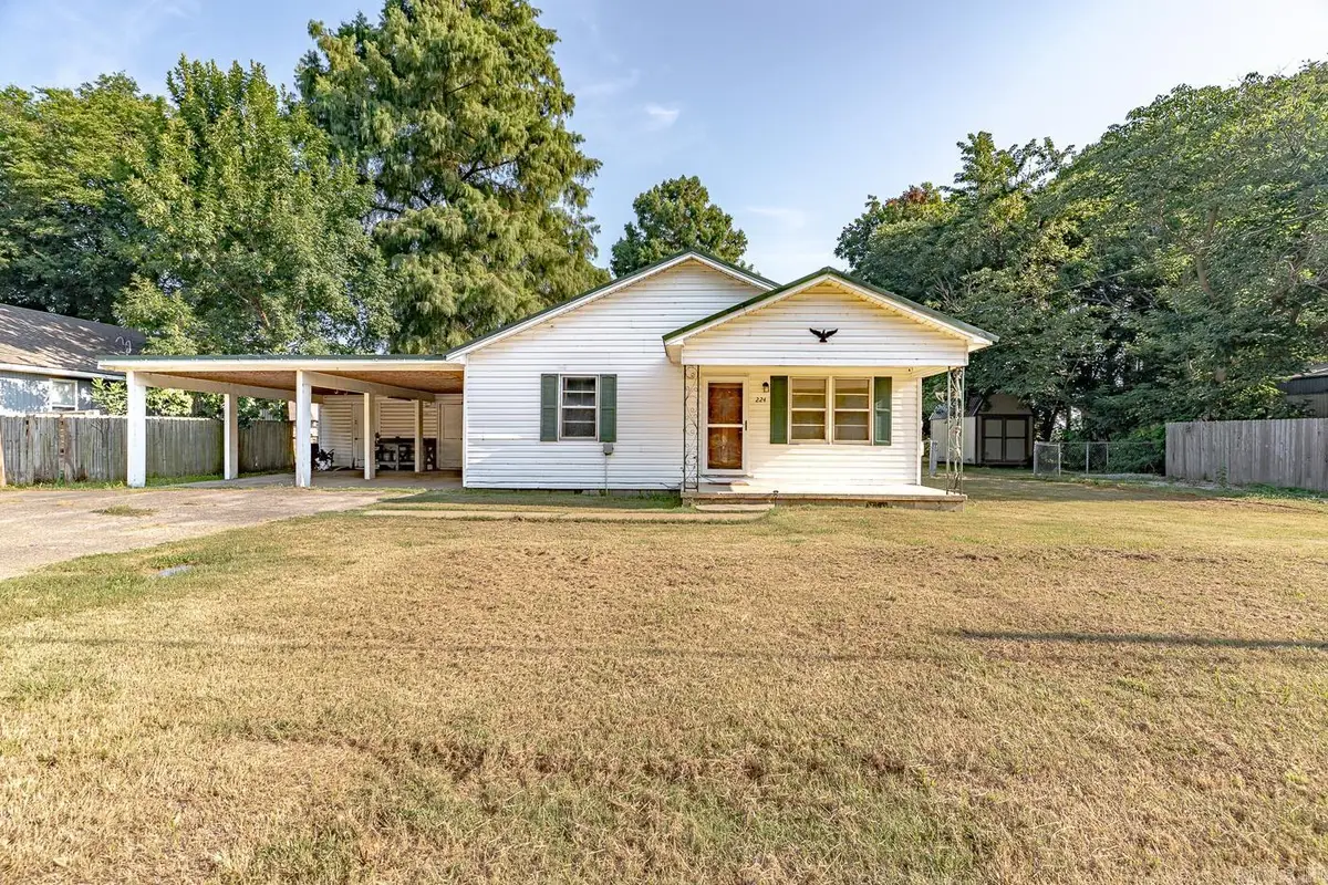 224 E Olympia Ave, Manila, AR 72442 - #1