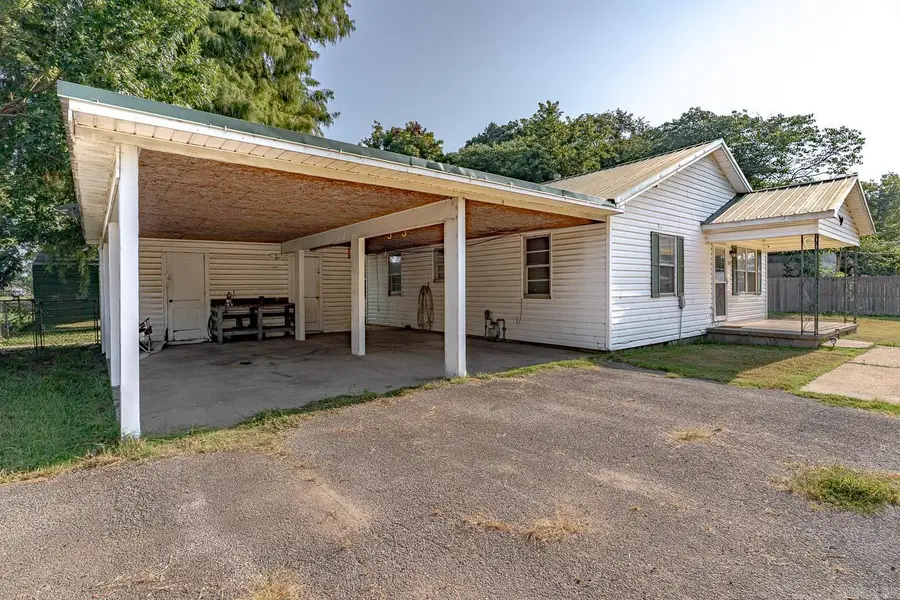 224 E Olympia Ave, Manila, AR 72442 - #3