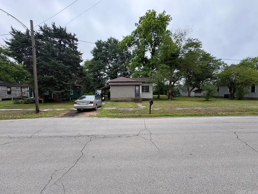217 Oak St, Trumann, AR 72472 - #2