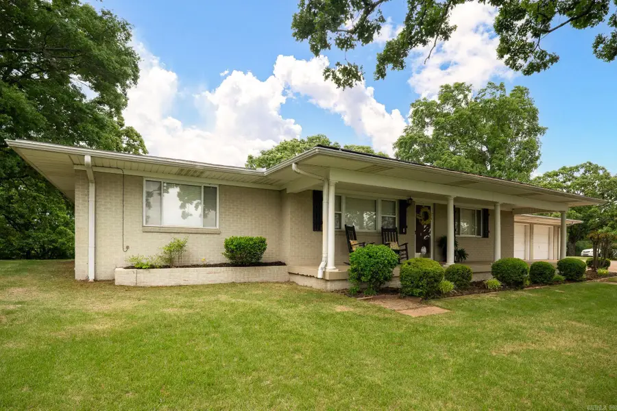 800 Grandview Heights, Conway, AR 72032 - #3