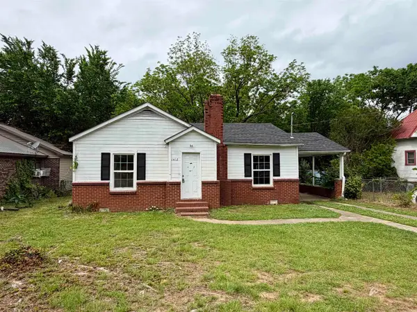 1412 W Cherry St, Clarksville, AR 72830