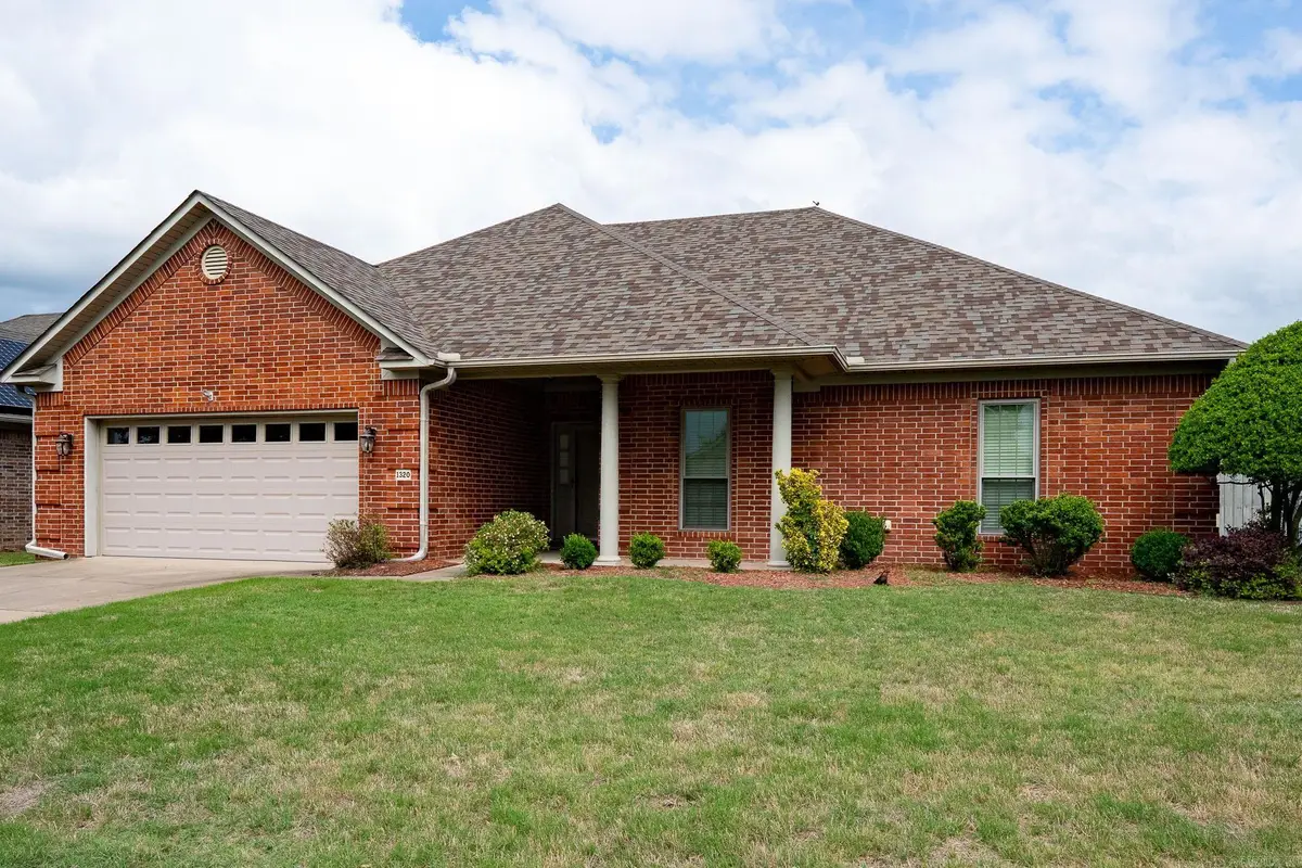 1320 Crosspoint, Conway, AR 72034 - #1