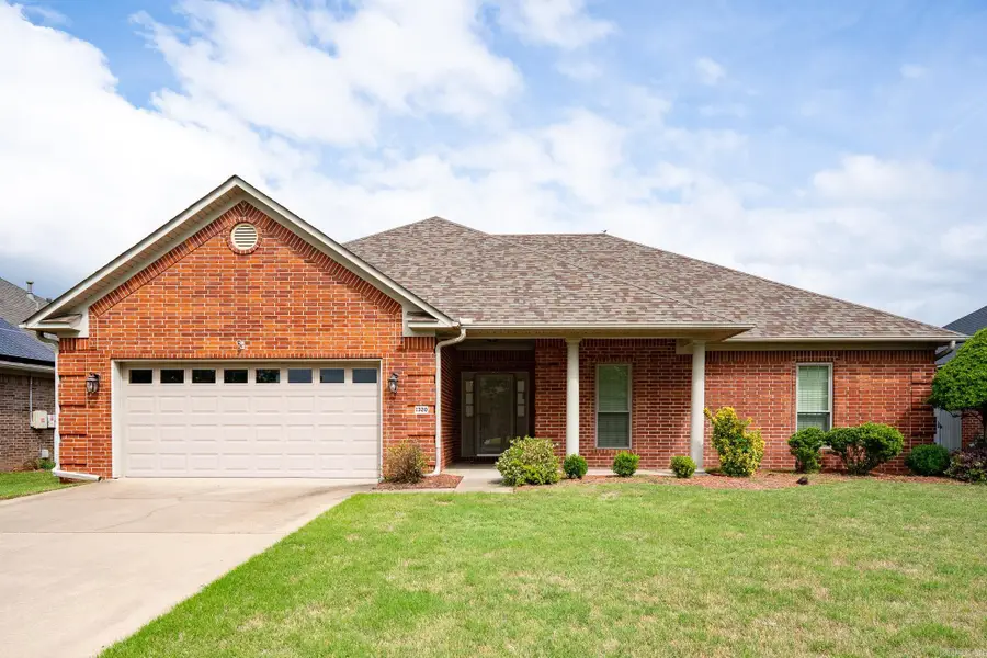 1320 Crosspoint, Conway, AR 72034 - #2