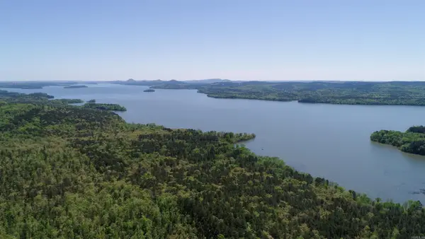33921 Lakeview West Way, Roland, AR 72135