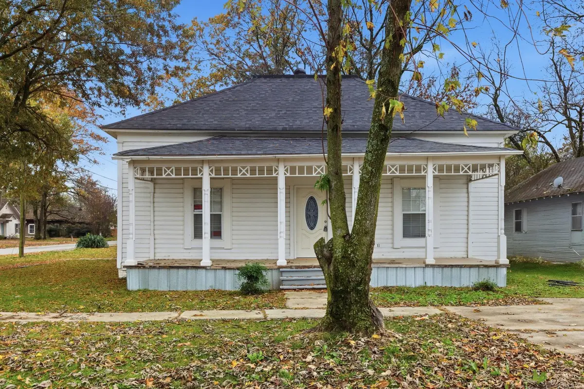 628 E 2nd Street, Stuttgart, AR 72160 - #1