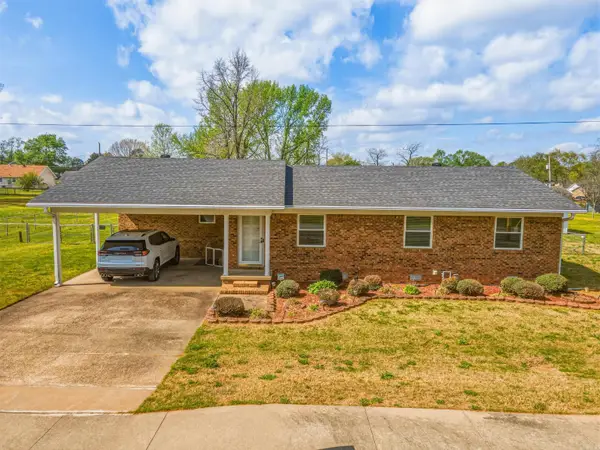115 W Valentine Rd, Jacksonville, AR 72076