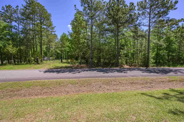498 Resort Road, Higden, AR 72067
