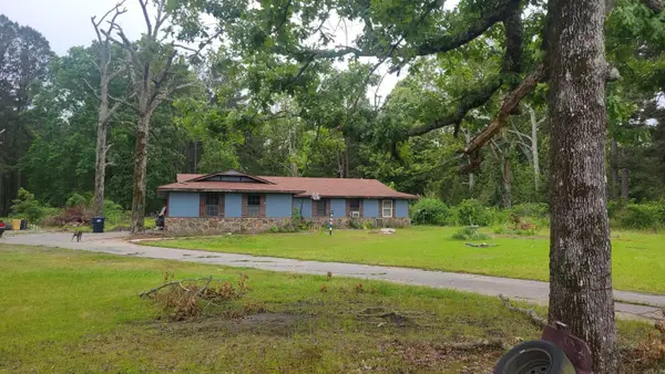 9102 Shannon Road, Pine Bluff, AR 71603