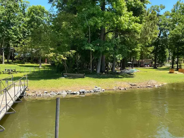 109 Bayshore Cove, Hot Springs, AR 71901
