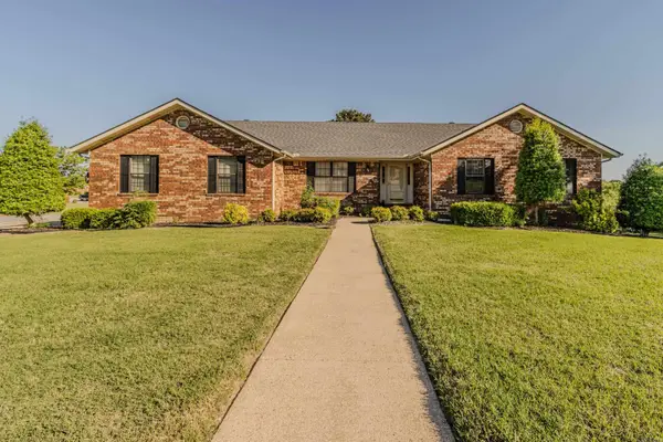 1720 Georgetown Circle, Paragould, AR 72450