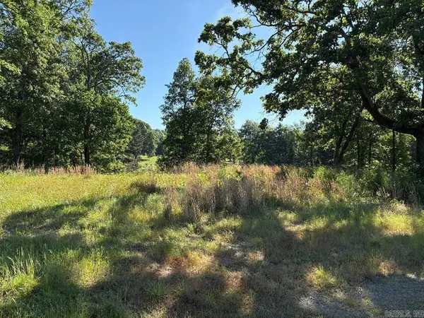 1098 Hwy 31, Romance, AR 72136