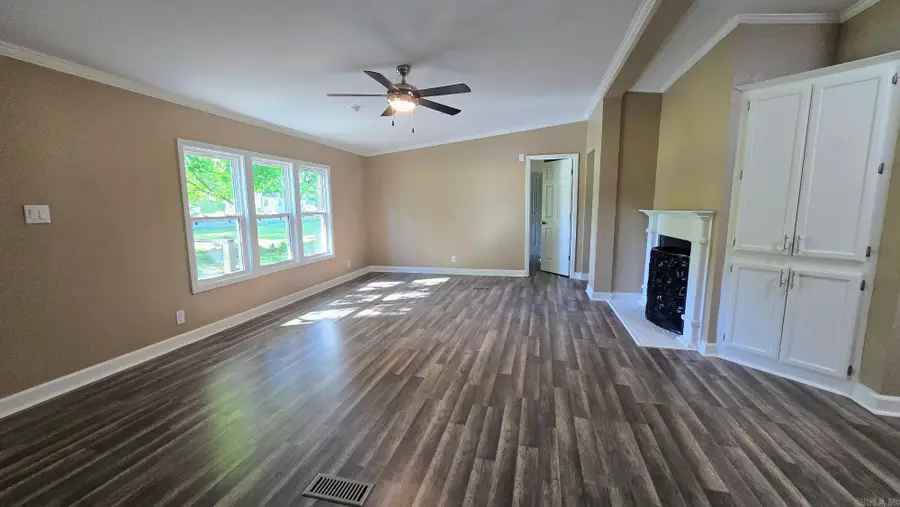 15921 Oak Street, Roland, AR 72135 - #3