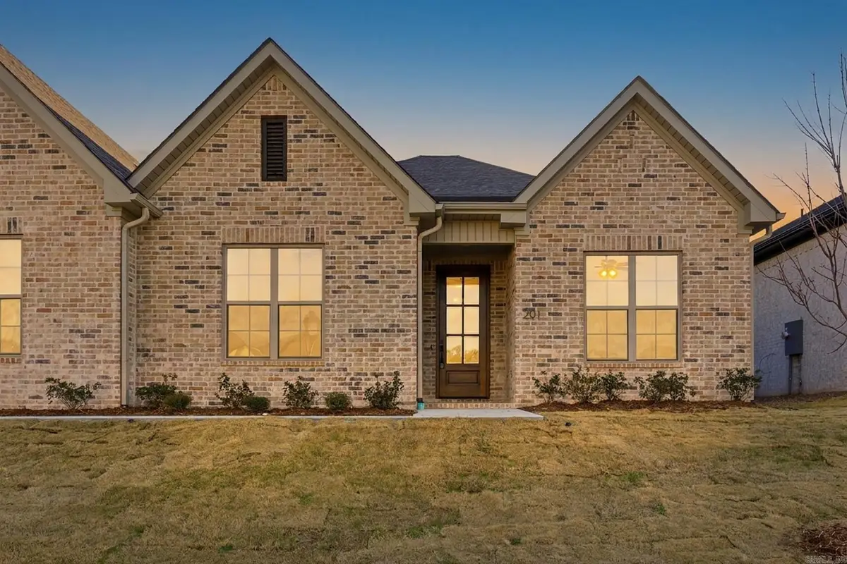 221 Edgewood Circle, Little Rock, AR 72223 - #1