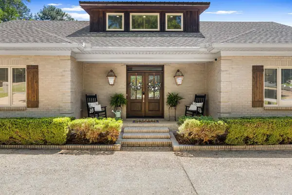 188 Valley Club Circle, Little Rock, AR 72212