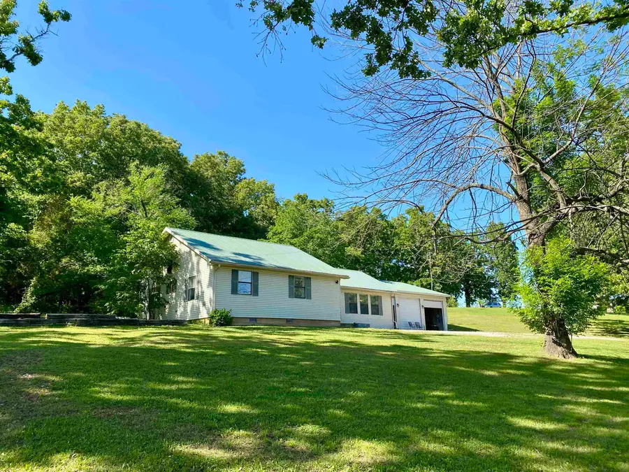 464 N Main Street, Salem, AR 72576 - #3