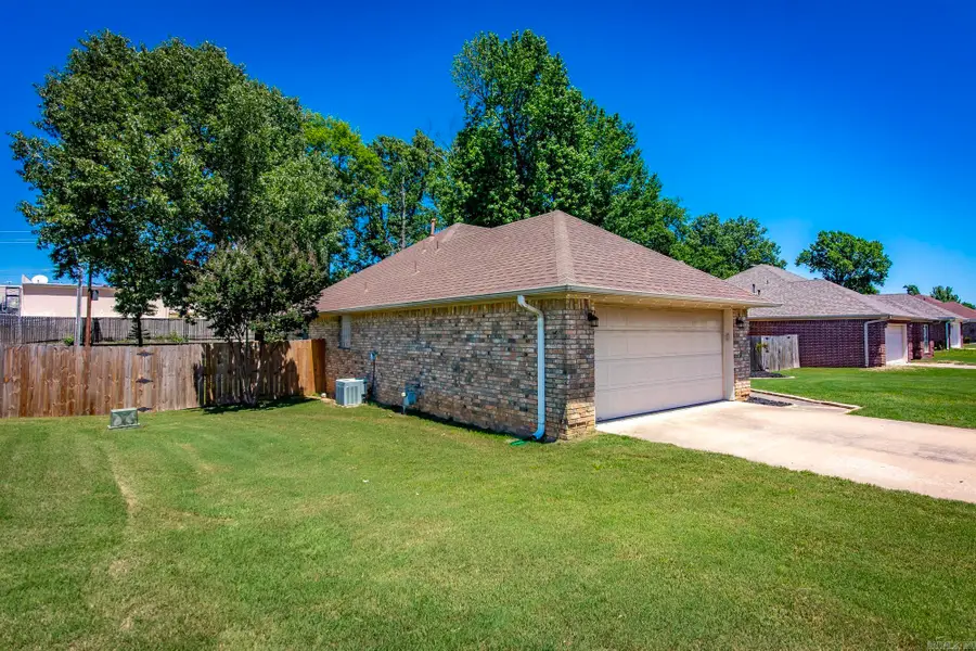 504 Dakota Drive, Cabot, AR 72023 - #3