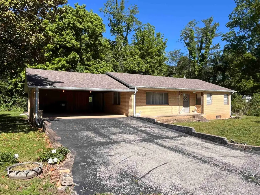 275 S Third Street, Mammoth Spring, MO 72554 - #3