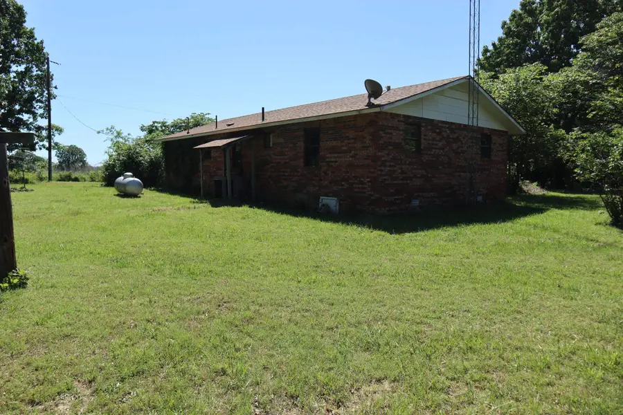 3863 Browns Chapel Rd, Viola, AR 72583 - #2