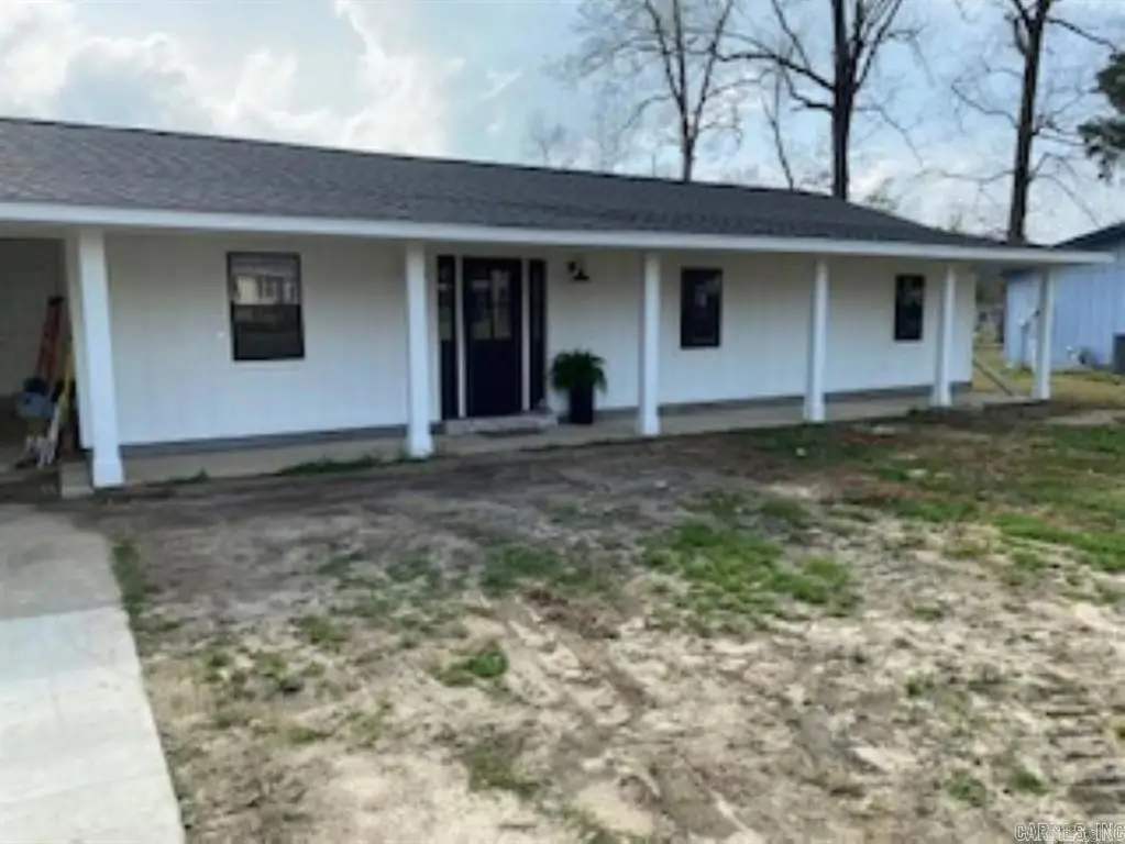 106 S Haley Ave, Camden, AR 71701 - #1