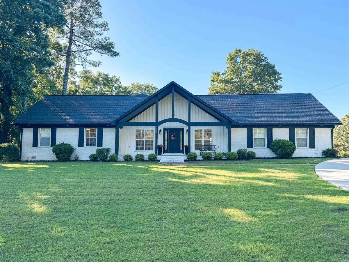 3192 W Country Club Road, Searcy, AR 72143 - #1