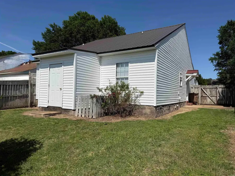 225 Sequoia St, Wynne, AR 72396 - #3