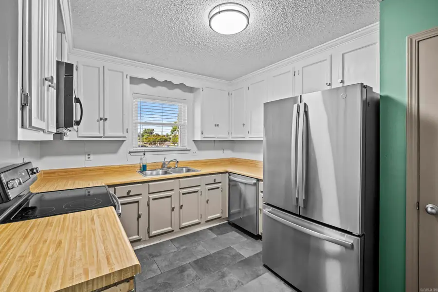 435 W 4th Street, North Little Rock, AR 72114 - #2