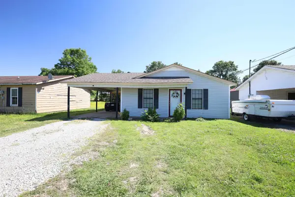 2100 E Lake St Street, Paragould, AR 72450