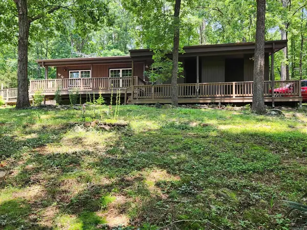 106 Oak Park, Fairfield Bay, AR 72088