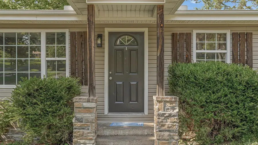 1307 Wirt St, Paragould, AR 72450 - #3