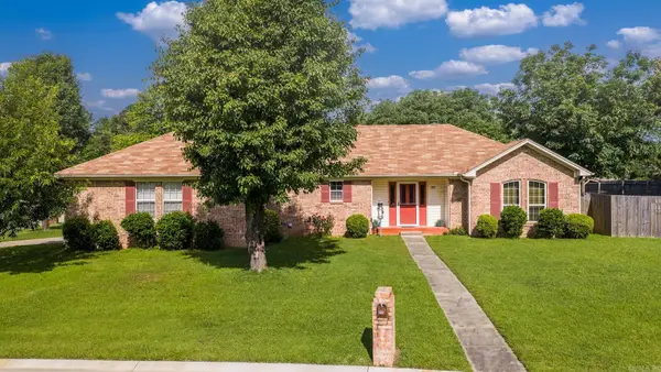 355 Comanche Trail, Conway, AR 72032