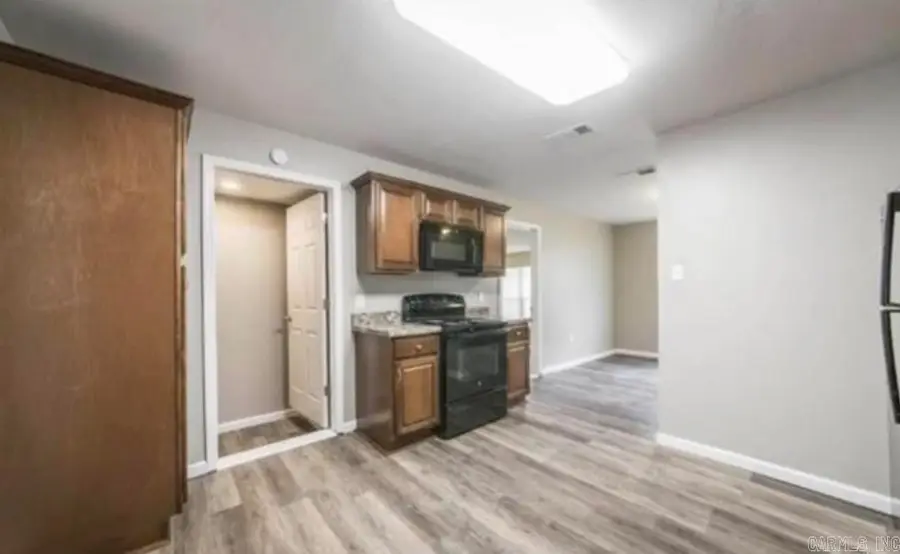 62 Hill Lane, Little Rock, AR 72209 - #3