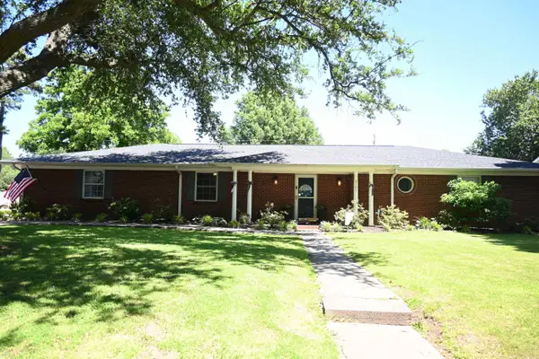 2107 Strait Place, Stuttgart, AR 72160