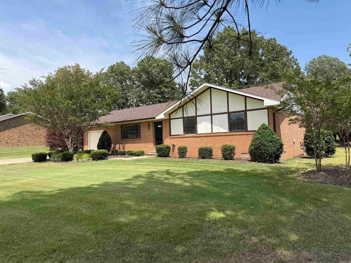 755 N 12th Ave, Piggott, AR 72454 - #1