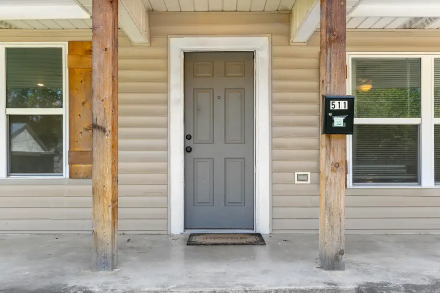 511 1st Street, Conway, AR 72032 - #2