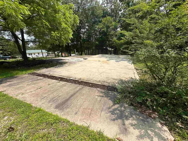 320 Hazelwood Drive, Diamond City, AR 72630