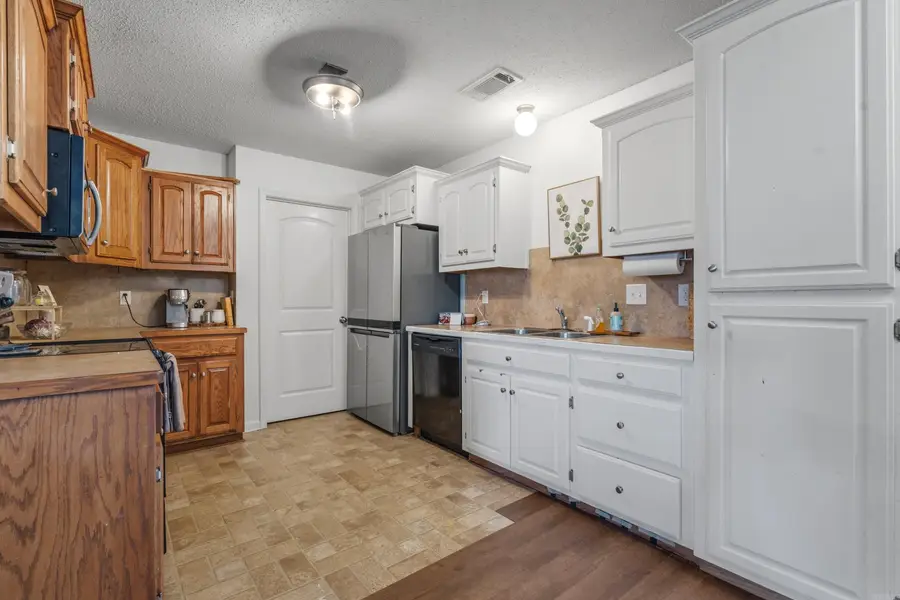 4828 Tall Grass Drive, Benton, AR 72019 - #3