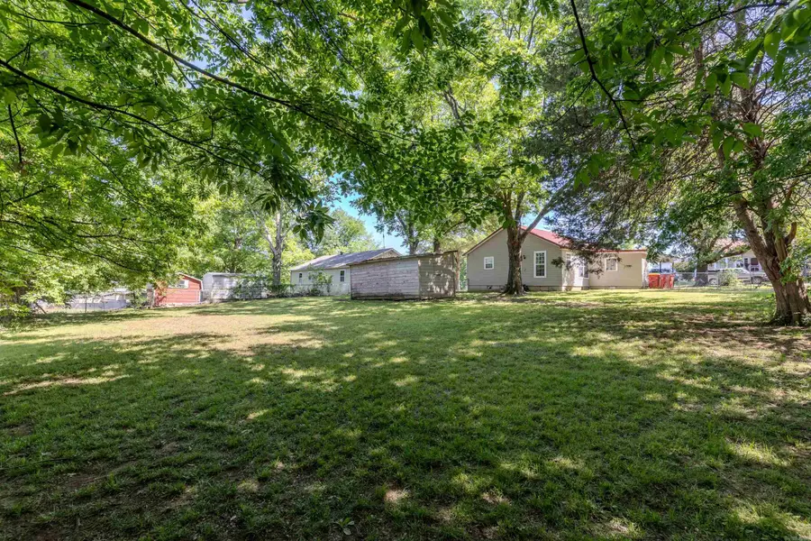 103 E Rock Street, Morrilton, AR 72110 - #3