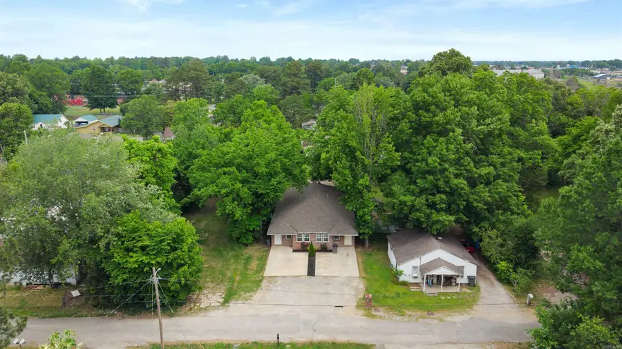 505 Bertig St, Paragould, AR 72450 - #3