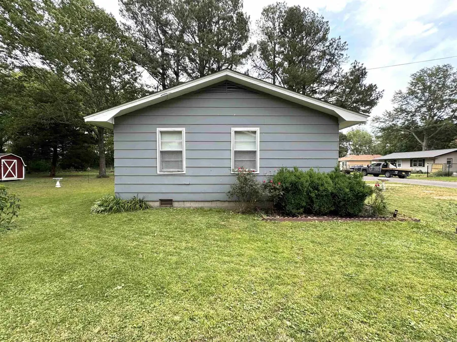 792 E Miller Street, Piggott, AR 72454 - #3