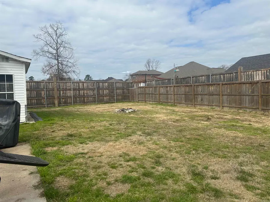 117 Grizzly Bear Dr., White Hall, AR 71602 - #3