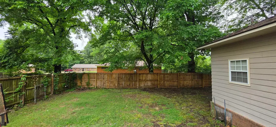 1015 Terry St, Wynne, AR 72396 - #3