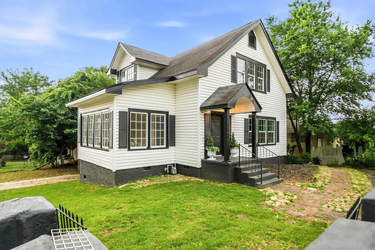 301 Summer Street, Hot Springs, AR 71913 - #1