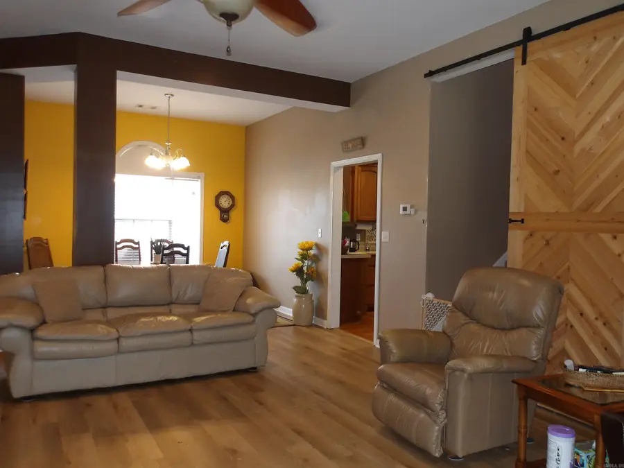 1801 Cloverdale Circle, Paragould, AR 72450 - #3